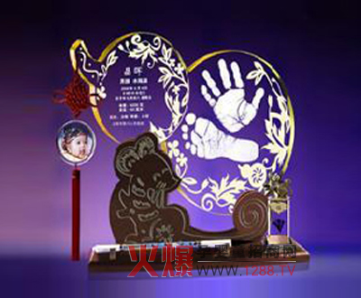 美萍手腳印見證寶寶成長