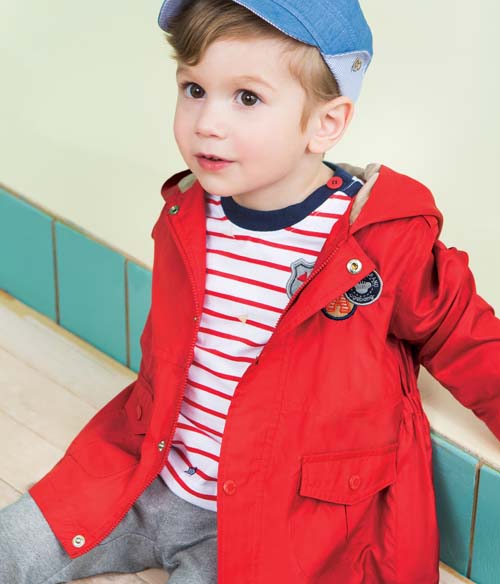 阿卡邦童裝外套