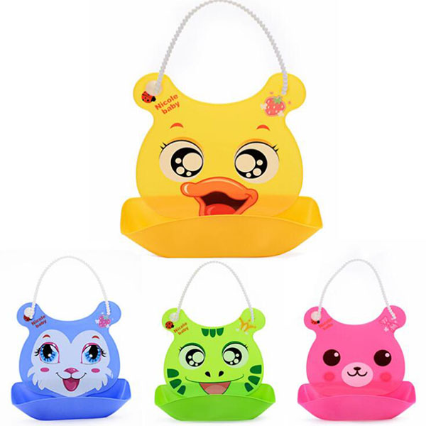 轉(zhuǎn)轉(zhuǎn)熊嬰兒卡通立體圍兜