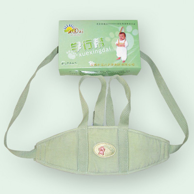嬰兒學(xué)行幫帶