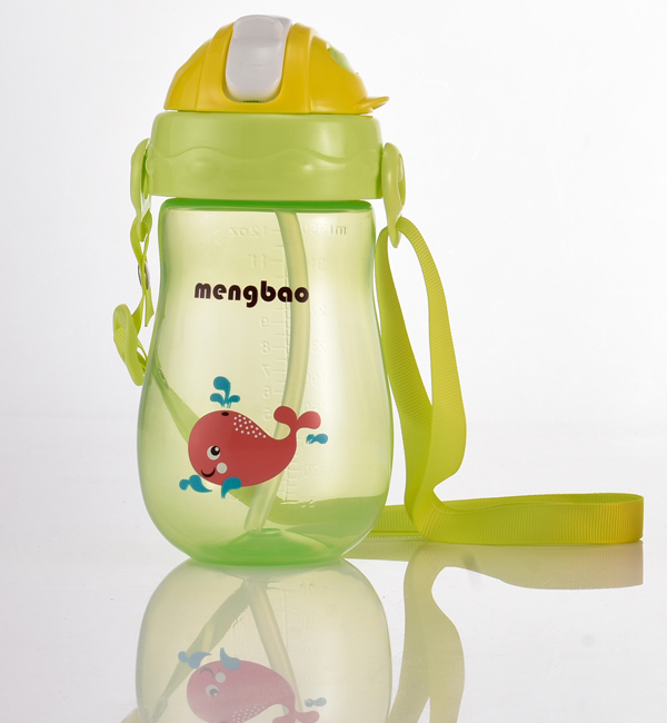 盟寶綠色有刻度水壺-小魚.jpg 盟寶綠色有刻度水壺-小魚.jpg