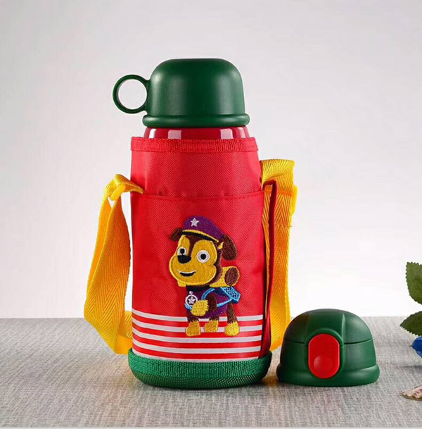 好樂(lè)嬰帶布套2多用保溫杯紅色600ml.jpg 好樂(lè)嬰帶布套2多用保溫杯紅色600ml.jpg