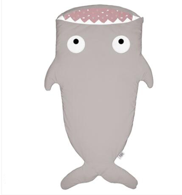 西班牙baby bites兒童大鯊魚睡袋 石粉紅.jpg 西班牙baby bites兒童大鯊魚睡袋 石粉紅.jpg