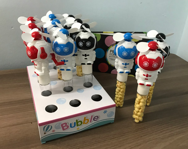 艾嬰堡機器人手搖風扇小饅頭.jpg 艾嬰堡機器人手搖風扇小饅頭.jpg