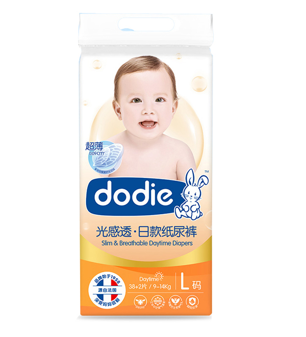 dodie光感透日款紙尿褲.jpg