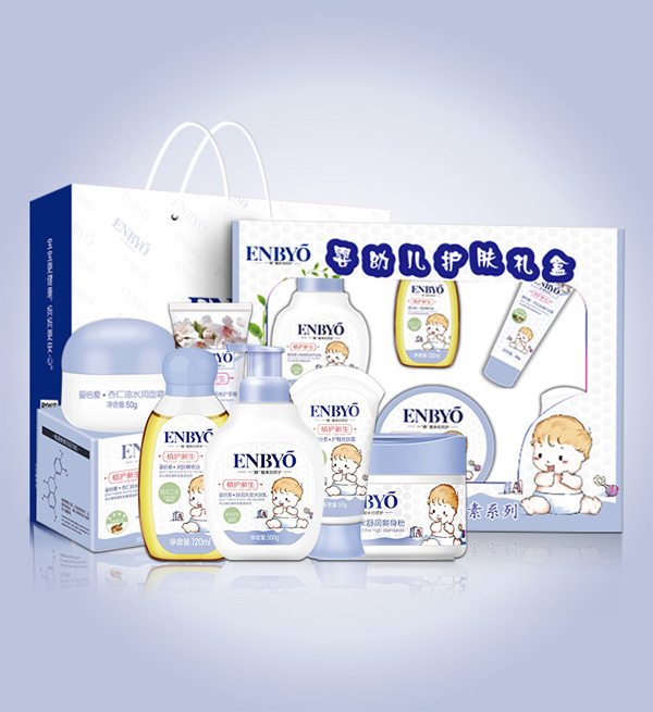 嬰倍愛嬰幼兒護(hù)膚禮盒(六件套).jpg 嬰倍愛嬰幼兒護(hù)膚禮盒(六件套).jpg