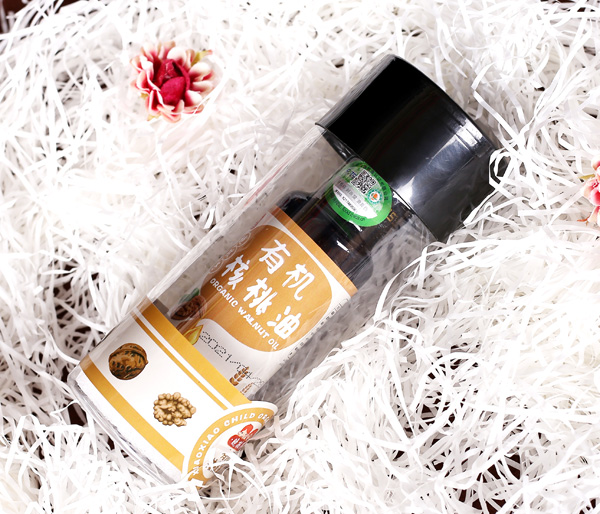 曉孩子有機(jī)核桃油.jpg 曉孩子有機(jī)核桃油.jpg