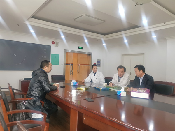 菲瑞生物總裁蔡孟杰與侯惠民院士進(jìn)行親切會(huì)談1.png 菲瑞生物總裁蔡孟杰與侯惠民院士進(jìn)行親切會(huì)談1.png