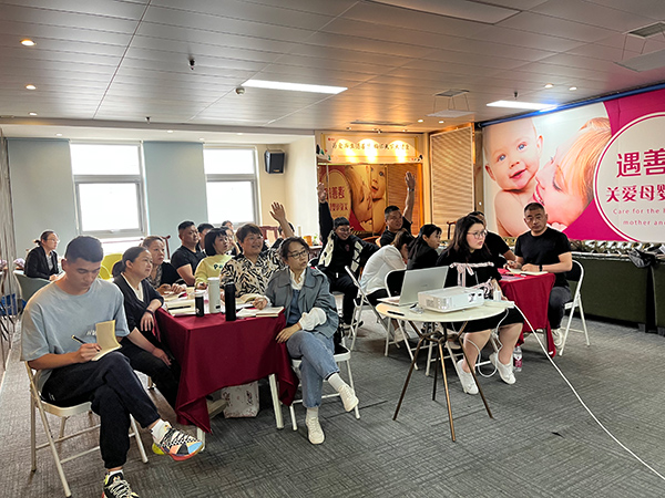 搶答環(huán)節(jié).jpg 搶答環(huán)節(jié).jpg