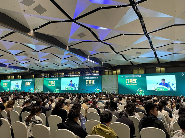 兒歌受邀出席第二十八次全國兒科學(xué)術(shù)大會02.png 兒歌受邀出席第二十八次全國兒科學(xué)術(shù)大會02.png