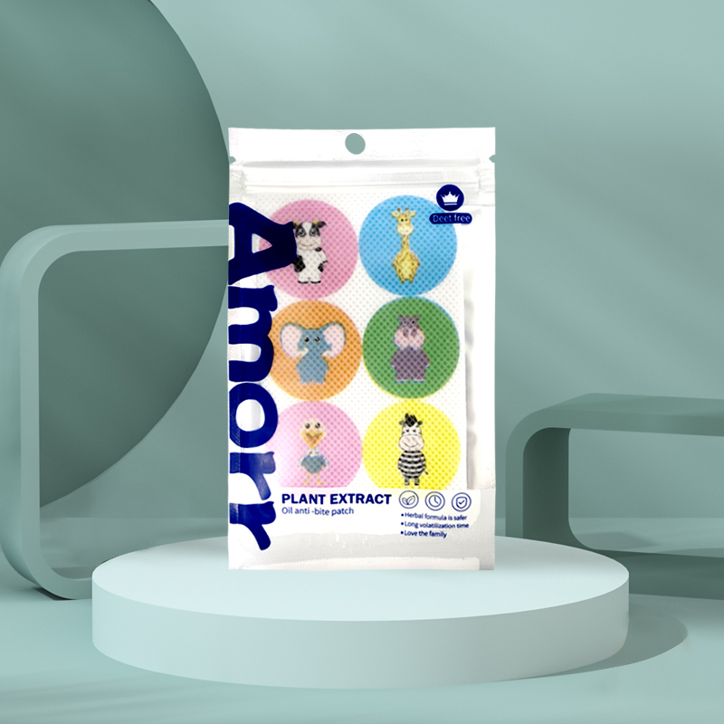 小漫熊植萃防叮貼.jpg 小漫熊植萃防叮貼.jpg