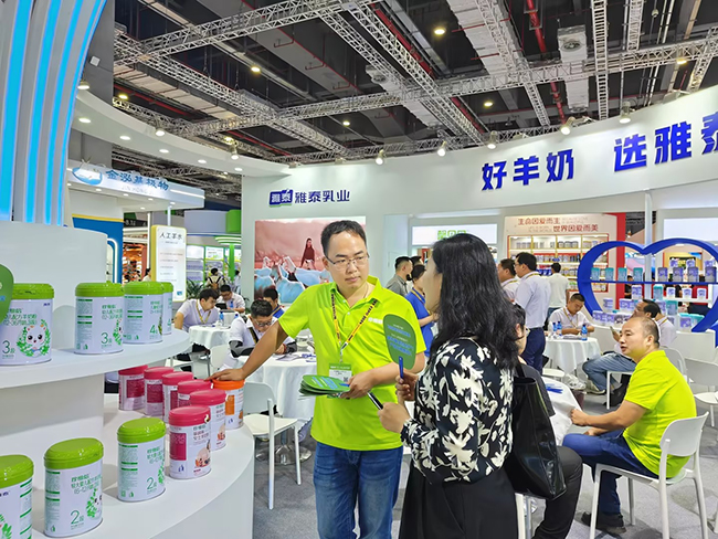 展館現(xiàn)場(chǎng) (2).jpg 展館現(xiàn)場(chǎng) (2).jpg