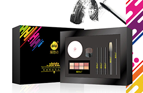 愛(ài)恩幼彩妝