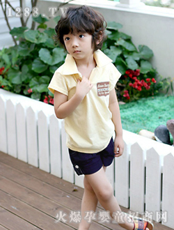 卡邦小王子超帥banbina 米色翻領